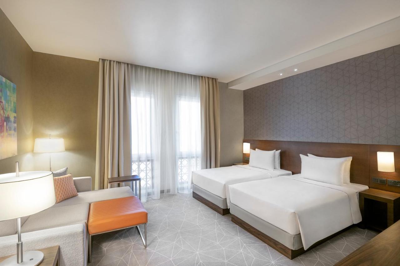 Hyatt Place Dubai Wasl District Residences Екстер'єр фото
