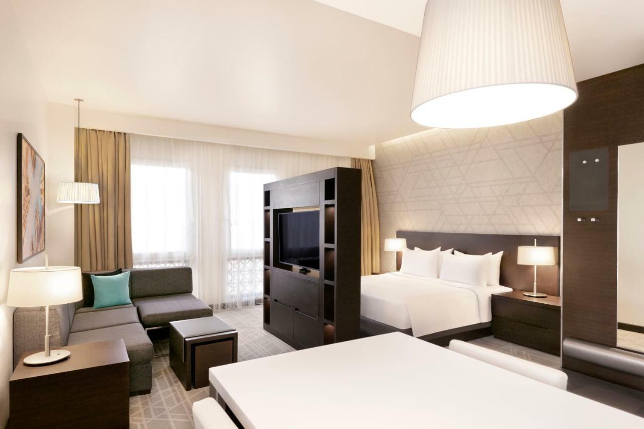 Hyatt Place Dubai Wasl District Residences Екстер'єр фото
